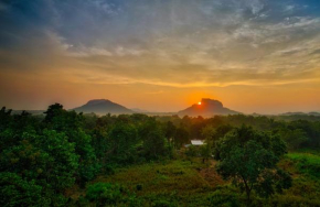 Sigiri Choona Lodge 'unique sunrise viewpoint'